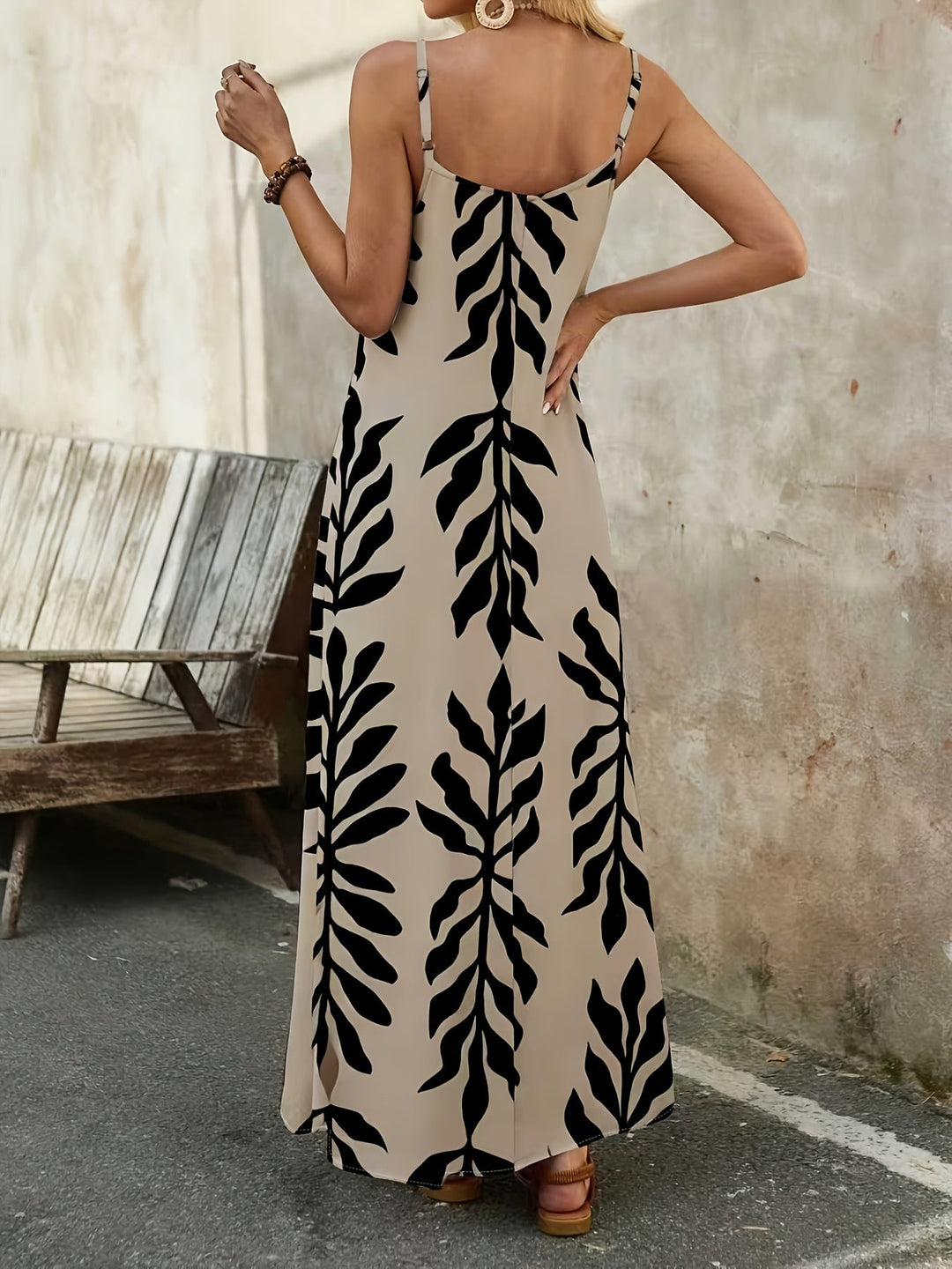 Tessa | Langes ärmelloses Sommerkleid mit tropischem Druck