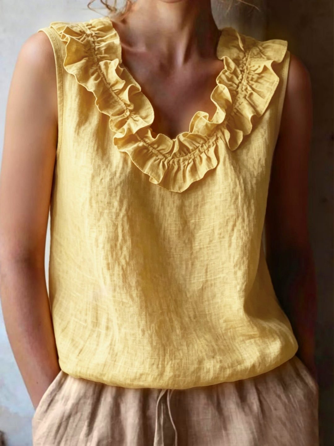 Katherine | Ärmellose Bluse mit Rüschen im lockeren Schnitt für Frühling/Sommer