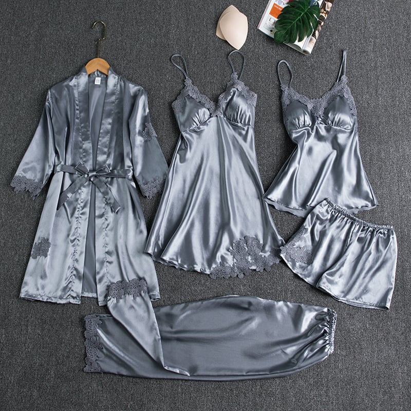 Rosmira | Weiches Satin-Bademantel und Nachtwäsche-Set