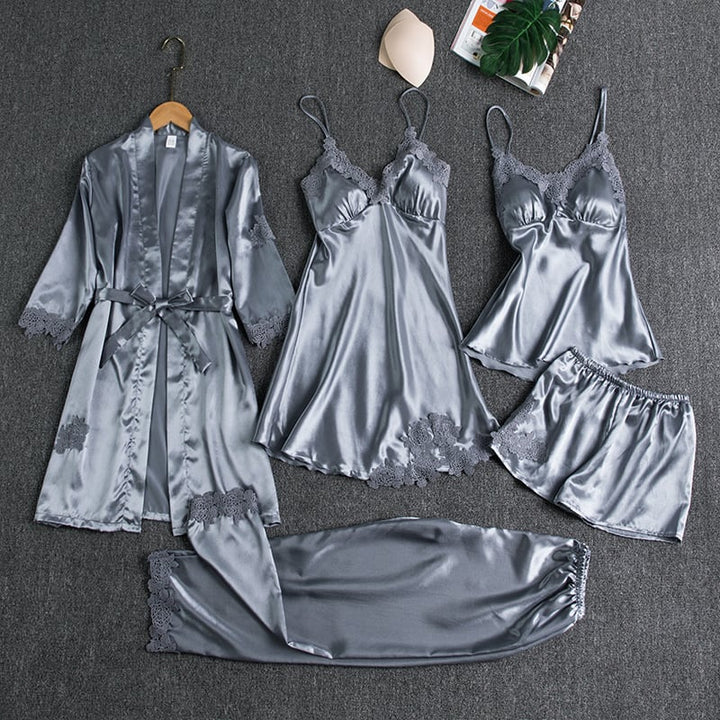 Rosmira | Weiches Satin-Bademantel und Nachtwäsche-Set