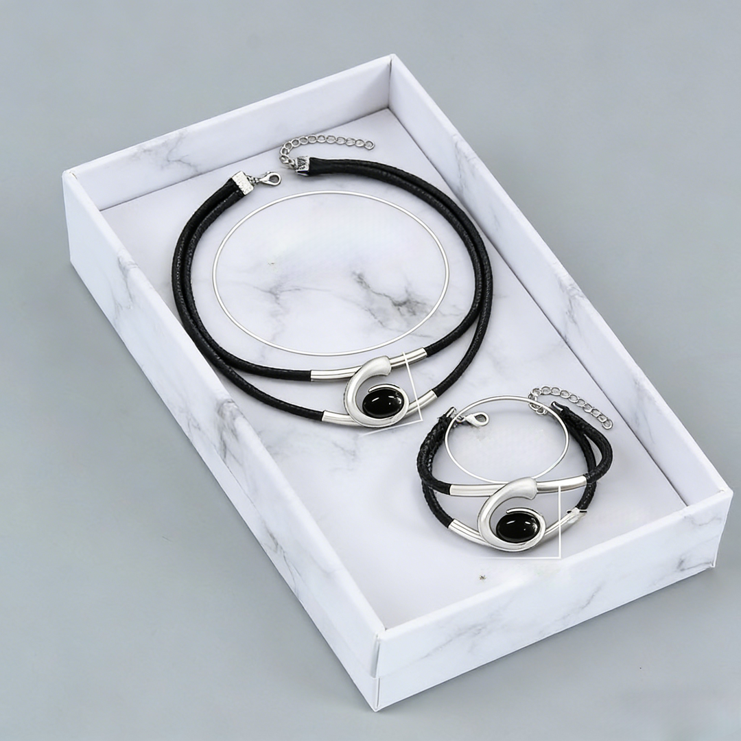 Suri  | Vintage Boho Stil Halskette und Armband Set