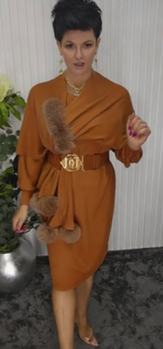 Danira | Damen Langarmkleid mit weichem dekorativem Schal