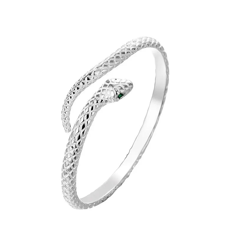 Cynthia | Brazalete de Serpiente con Diseño Vintage y Estilo Elegante