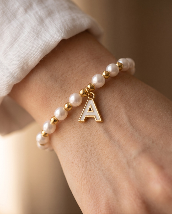 Suzanne | Perlenarmband mit Initiale