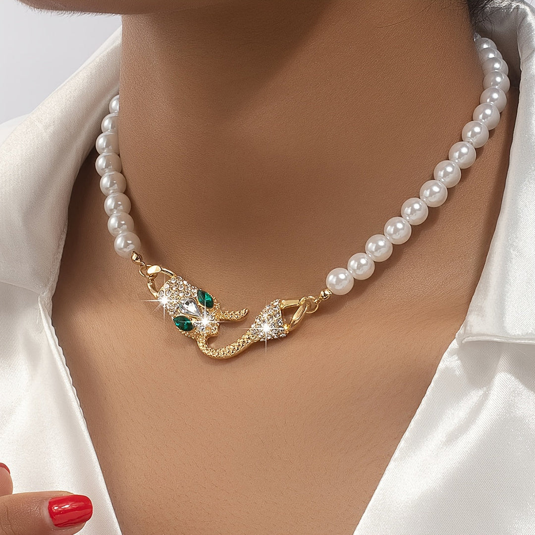 Adriana | Schlangen-Halskette mit exklusivem Design und raffinierter Eleganz