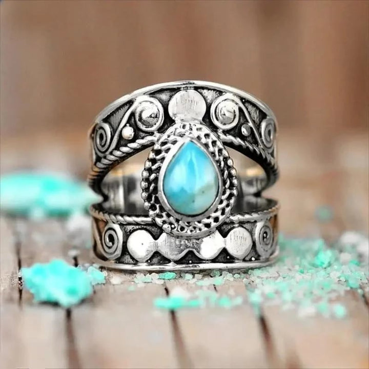 Meliora | Vintage-Ring mit Tropfenstein
