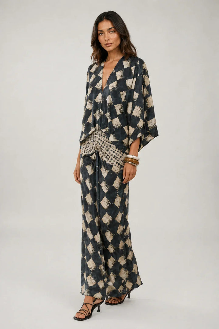 Bethany | Langes Kleid mit Mosaikdruck und Kimonoärmeln