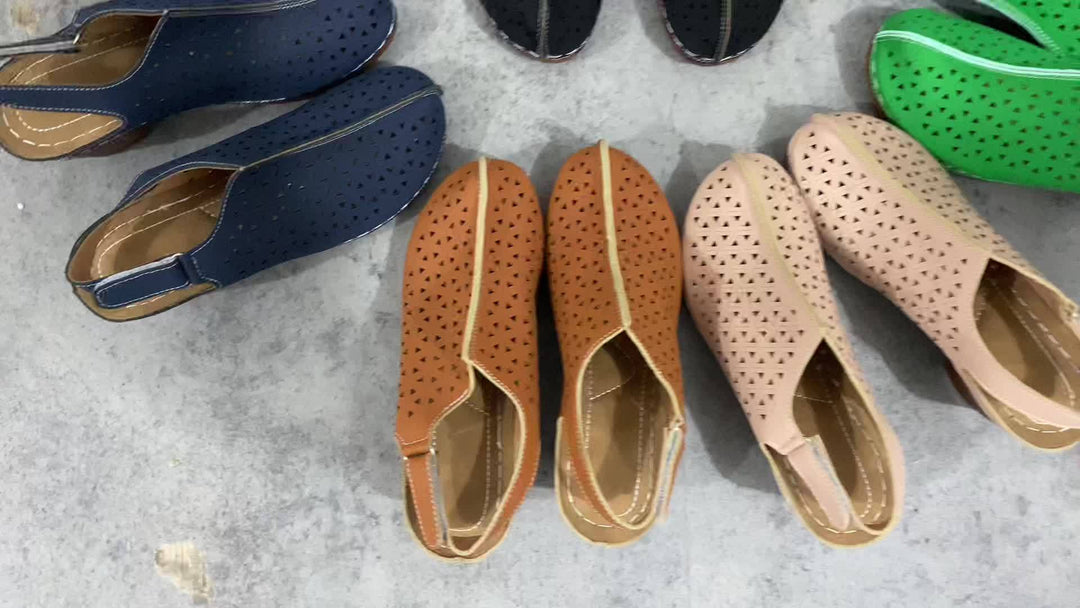 Korae | Absatzsandalen mit verstellbaren Riemen und durchbrochenem Design