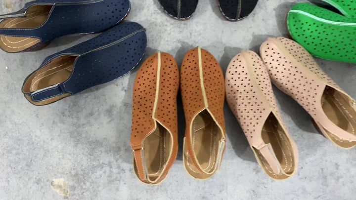 Korae | Absatzsandalen mit verstellbaren Riemen und durchbrochenem Design