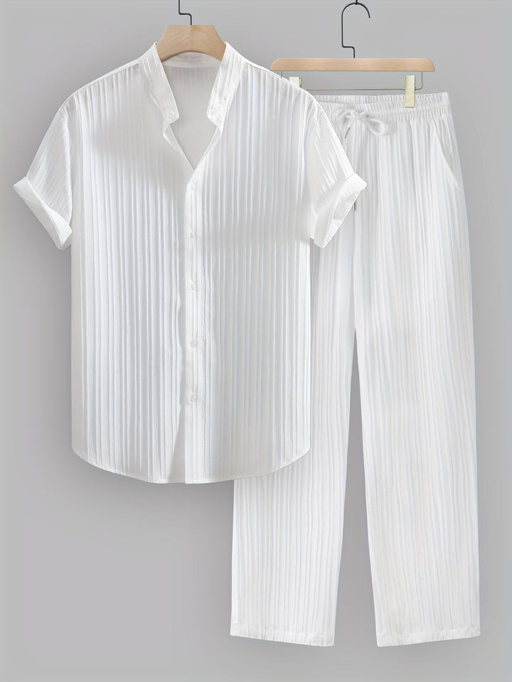 Kavaroq | Sommeroutfit für Herren mit Mao-Kragenhemd und Hose mit Kordelzug