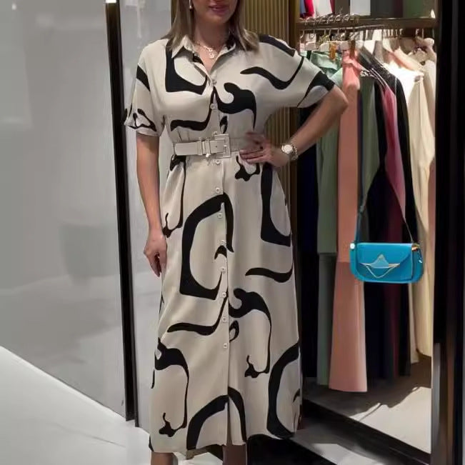 Jolira | Elegantes tailliertes Kleid mit unregelmäßigem Muster