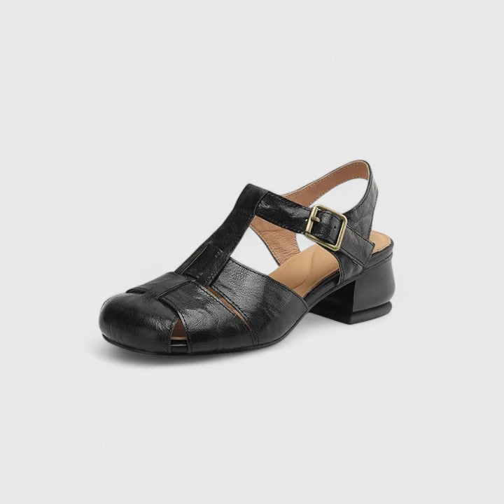 Nessa | Sandale mit Riemen und Schnalle