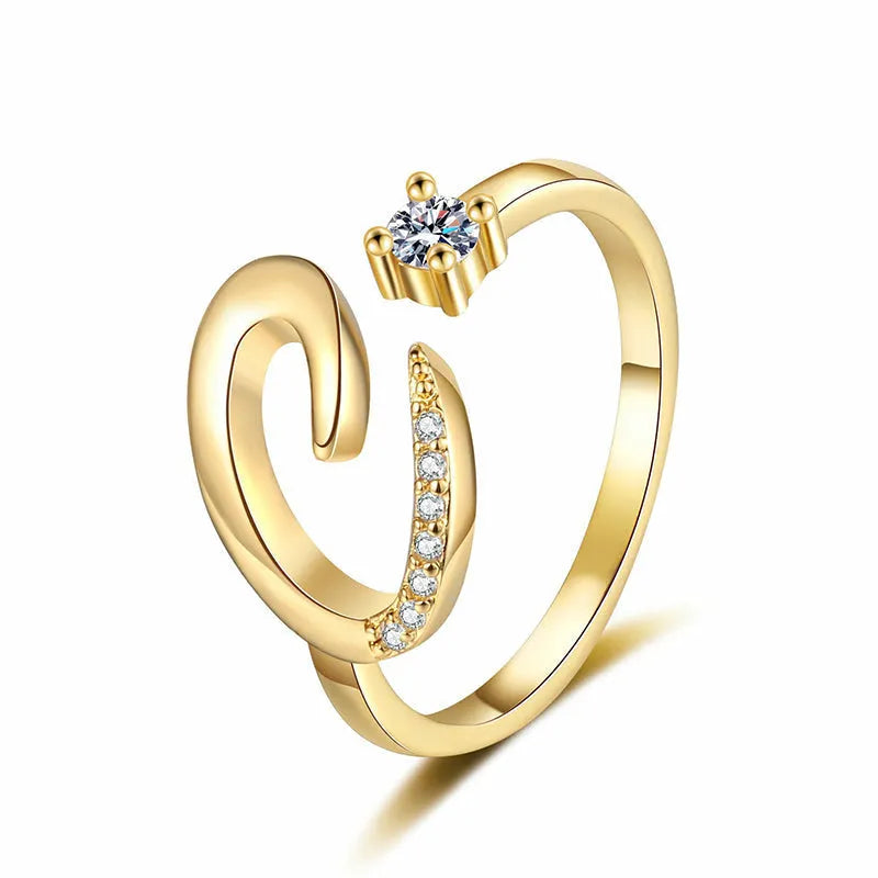 Miranda | Verstellbarer Ring mit Glänzender Initiale