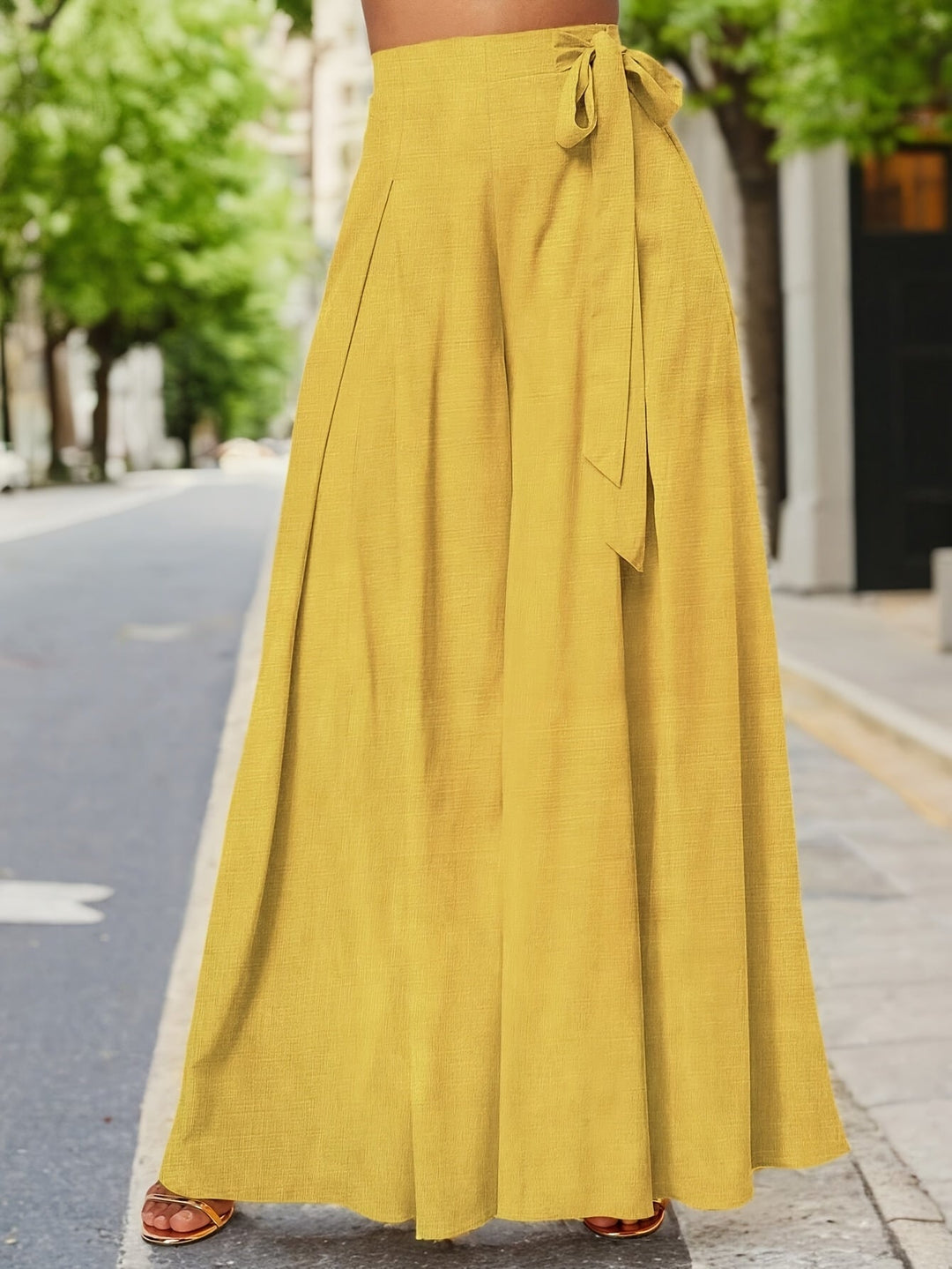 Valerie | Weit geschnittene Hose mit hohem Bund und elegantem Schleifen-Detail