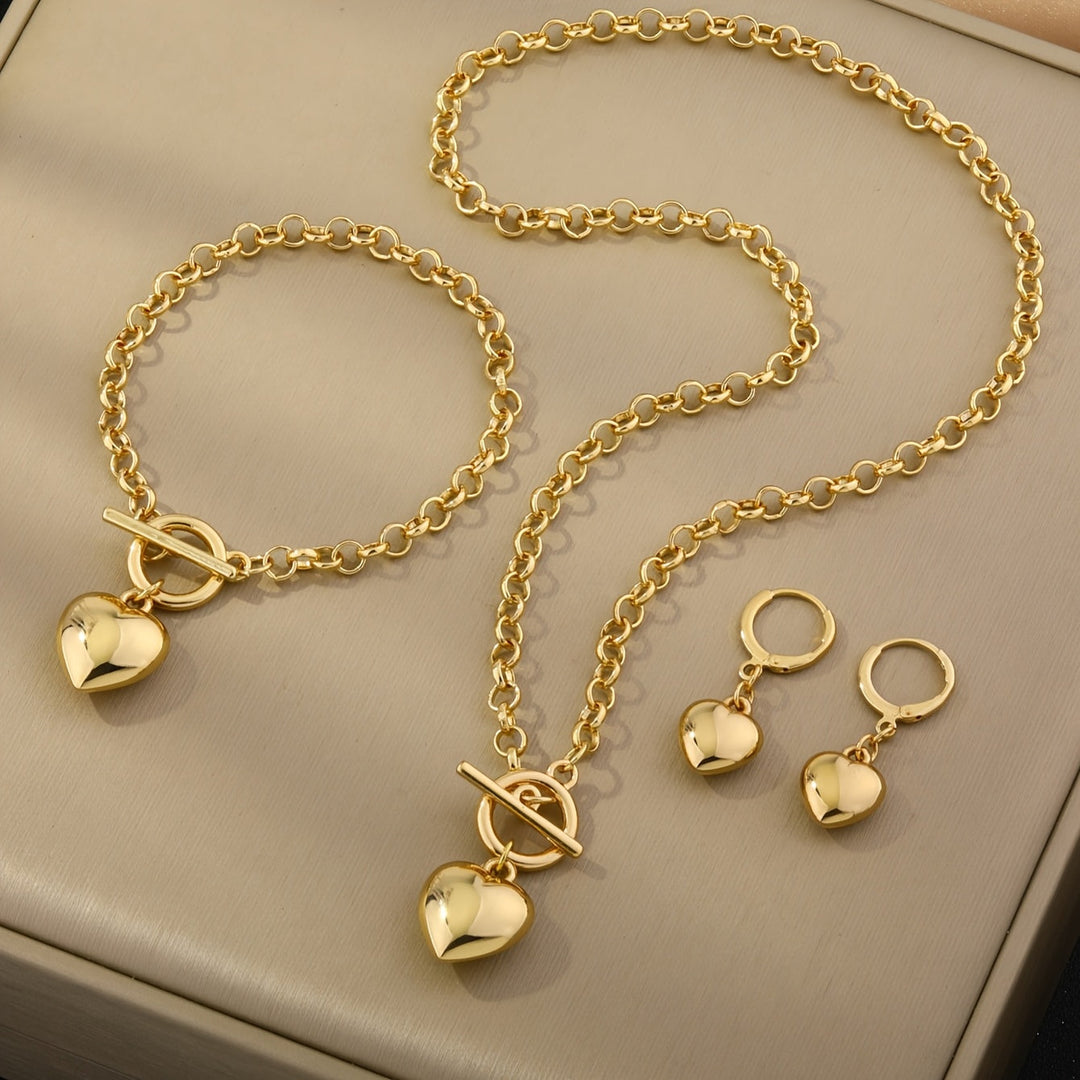 Gia | Elegantes Schmuckset mit glänzendem Herz und luxuriösem Finish