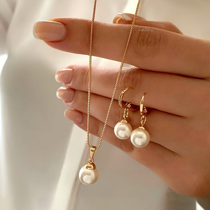 Isara | Schmuckset mit Eleganten Perlen und Sofistiziertem Finish
