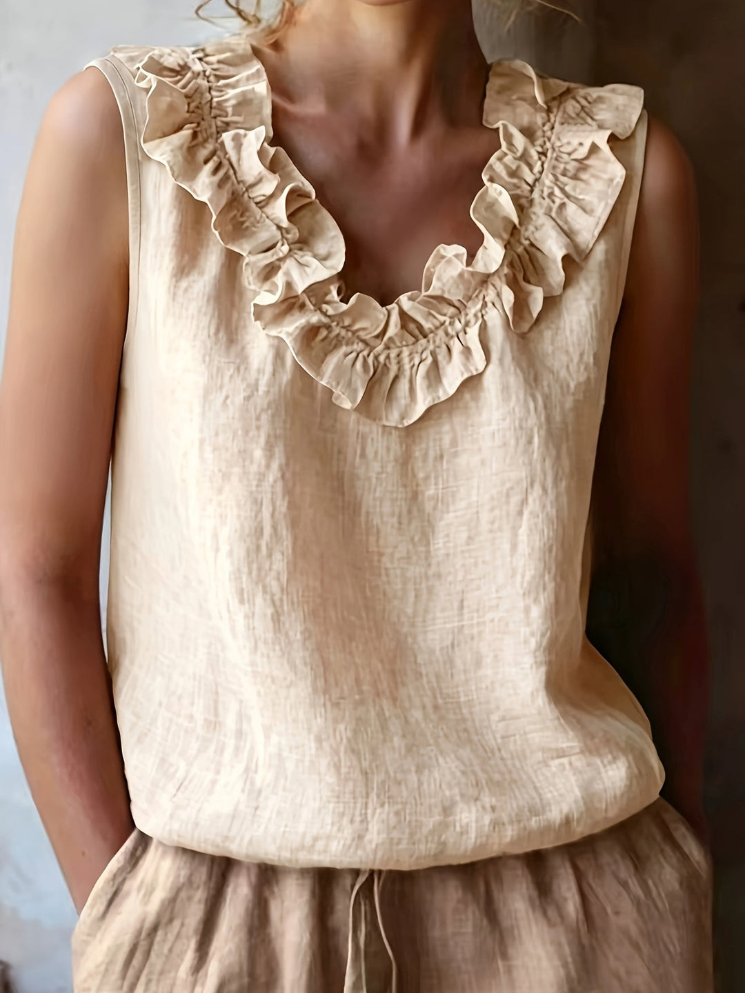 Katherine | Ärmellose Bluse mit Rüschen im lockeren Schnitt für Frühling/Sommer