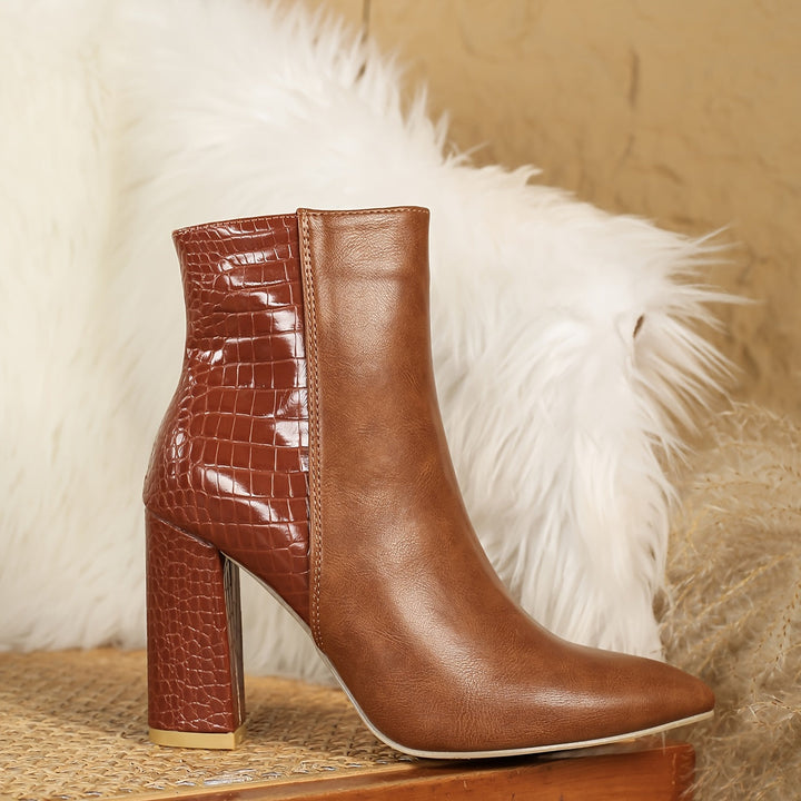 Alexandra | Elegante Western-Stiefeletten mit breitem Absatz und spitzer Fußspitze