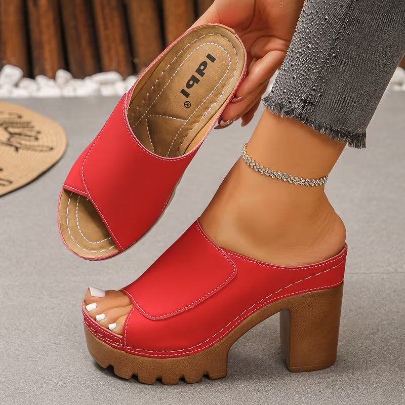 Felicity | Bequeme Sandalen mit Reliefdetails