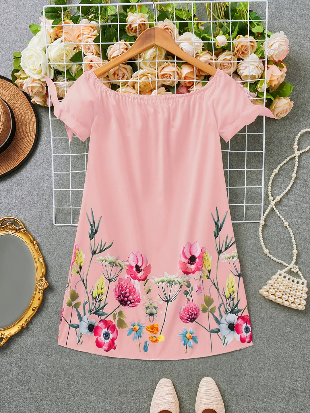 Viviana | A Floral Print Dress with Bow Decoration