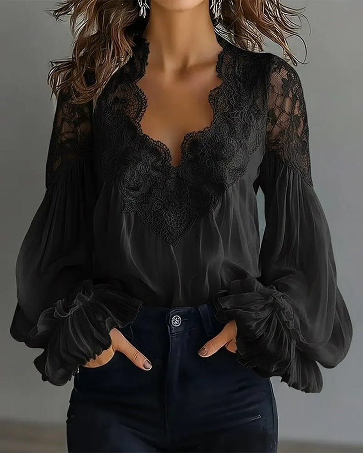 Margaret | Bluse mit V-Ausschnitt und Spitzendetails