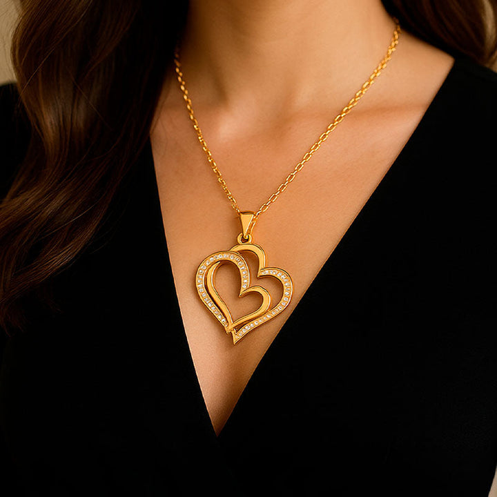 Eira | Halskette “Amor Eterno” im eleganten Goldfinish