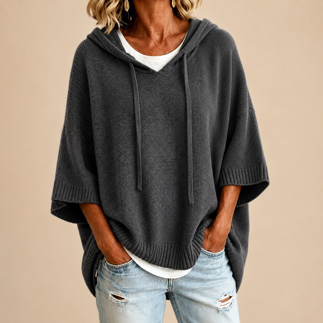 Julissa | Strickponcho mit Kapuze