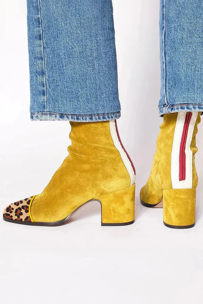 Calíra | Schicke Wildleder-Stiefelette mit niedrigem Blockabsatz