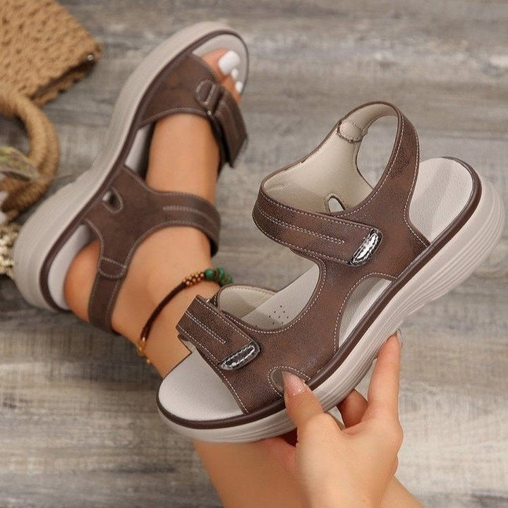 Cassandra | Bequeme Sandalen mit verstellbarem Klettverschluss