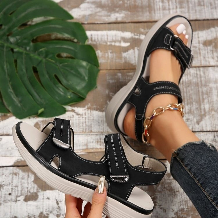 Cassandra | Bequeme Sandalen mit verstellbarem Klettverschluss