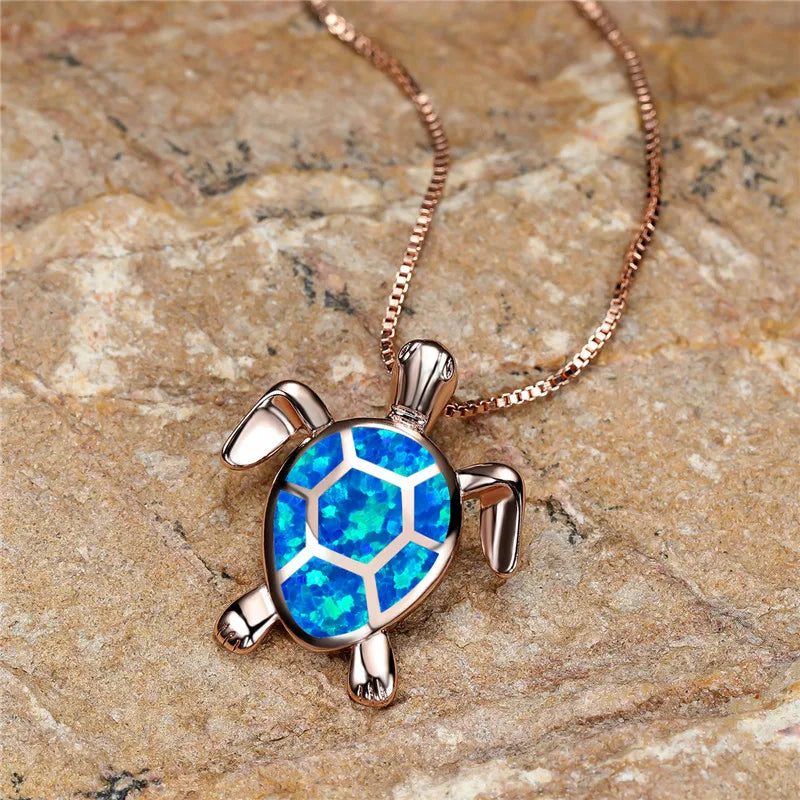 Ella | Halskette mit Schildkröten-Anhänger aus Opal
