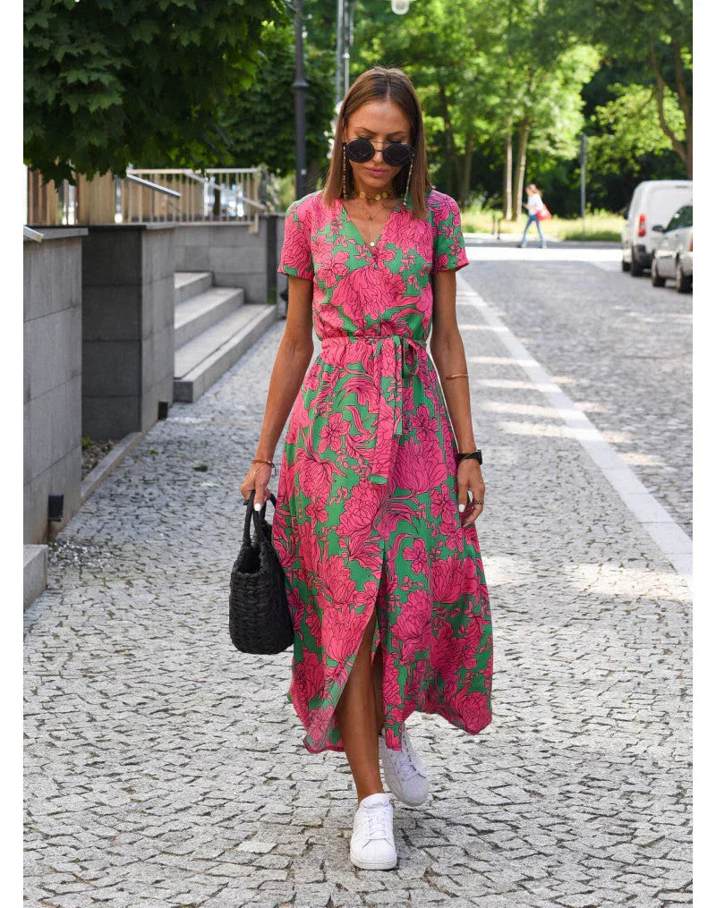 Delia | Elegantes Kleid mit V-Ausschnitt und figurformendem Schnitt