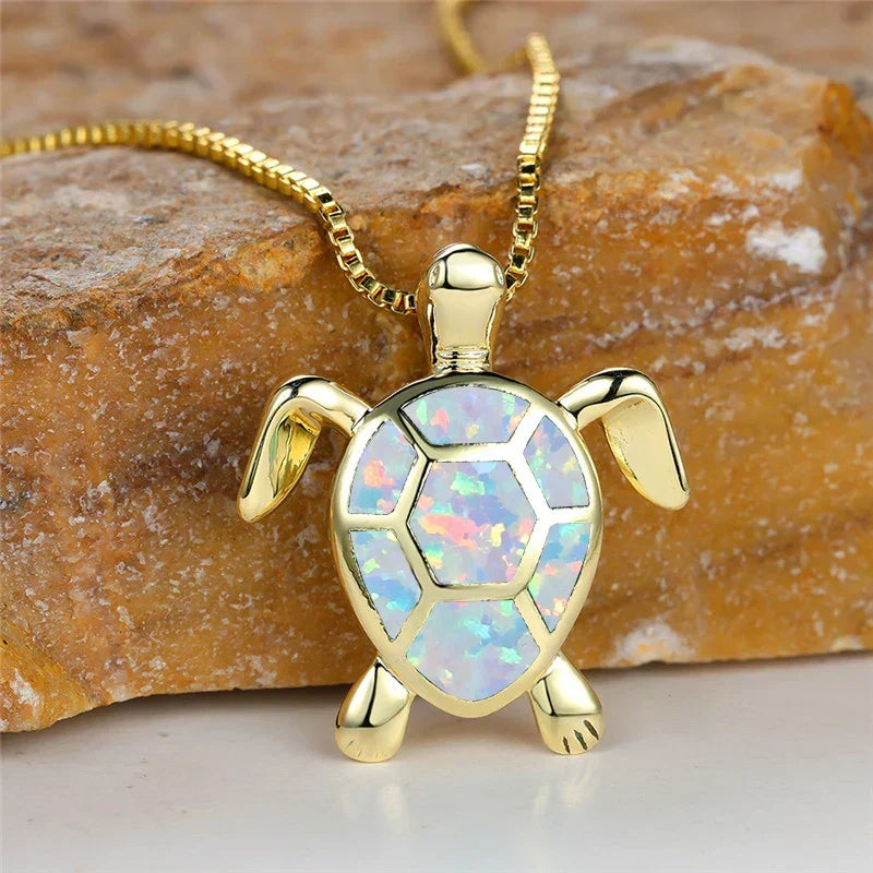 Ella | Halskette mit Schildkröten-Anhänger aus Opal
