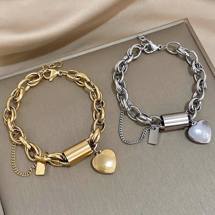 Serenella | Grobgliedriges Kettenarmband mit Herzanhänger