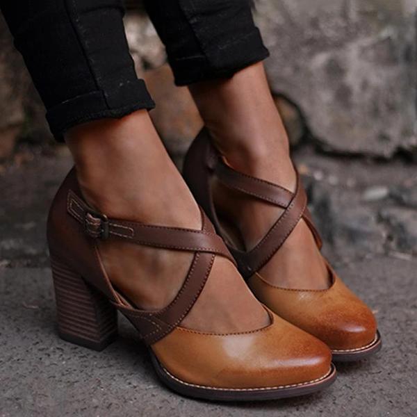 Lauren | Vintage-Quadratabsatzschuhe mit überkreuzten Riemen