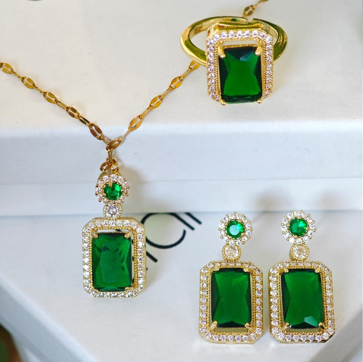 Carlina | Smaragdgrünes Set aus Halskette, Ohrringen und Ring