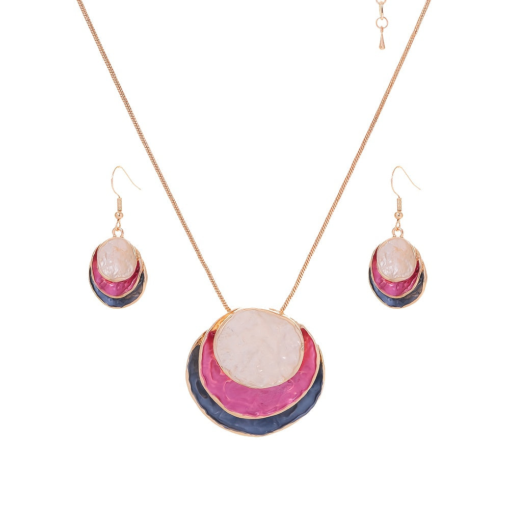 Vedae | Elegante Blumenohrringe mit goldenem Finish und Perle