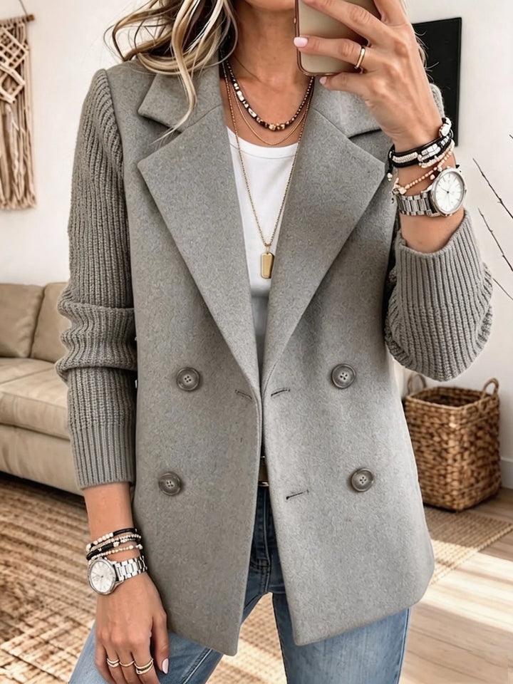Nicole | Eleganter Blazer mit Strickärmeln und klassischem Design