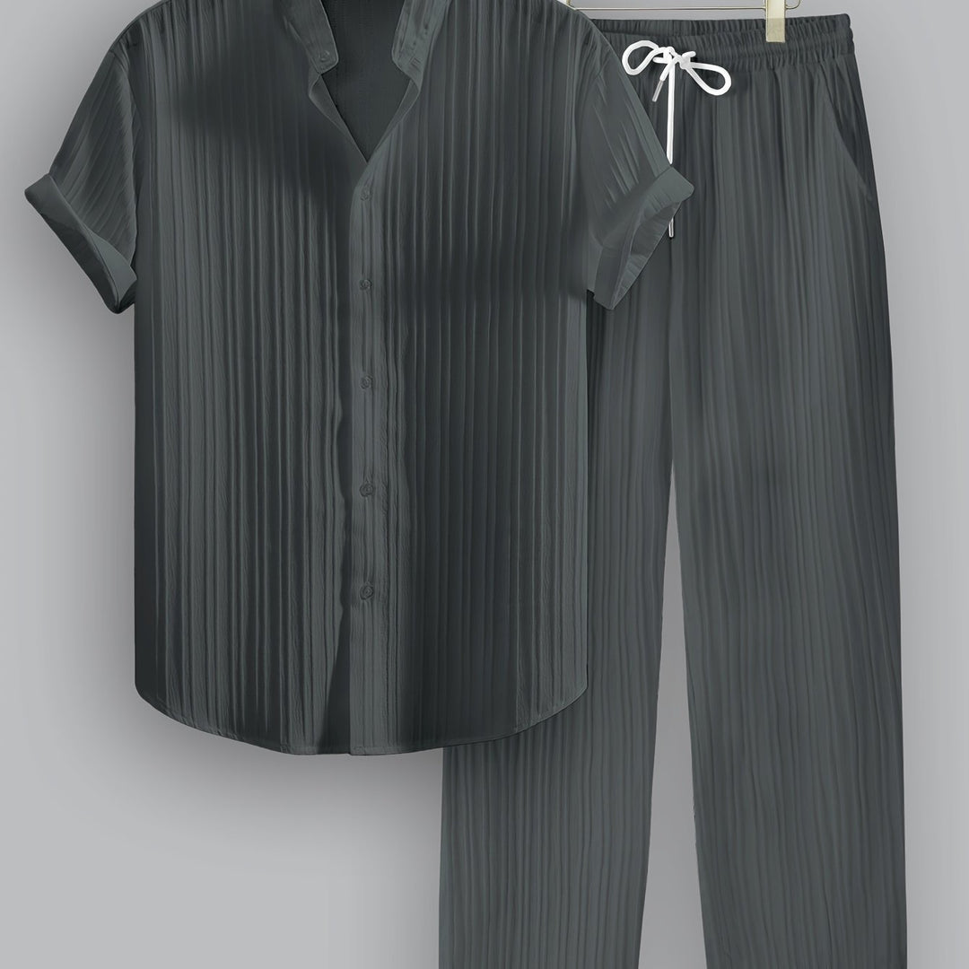 Kavaroq | Sommeroutfit für Herren mit Mao-Kragenhemd und Hose mit Kordelzug