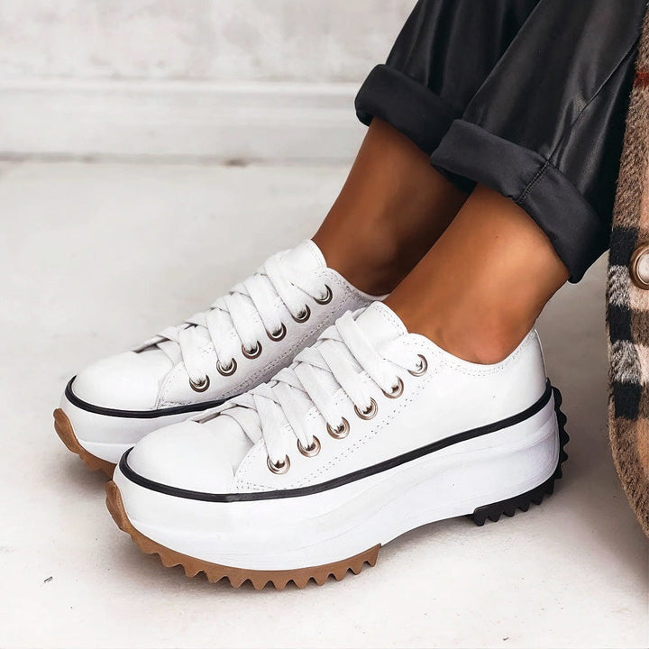 Sharon | Sneakers mit Plateausohle und Schnürsenkeln