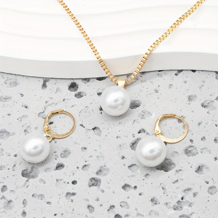 Isara | Schmuckset mit Eleganten Perlen und Sofistiziertem Finish