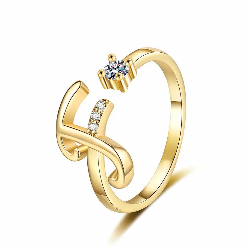 Miranda | Verstellbarer Ring mit Glänzender Initiale