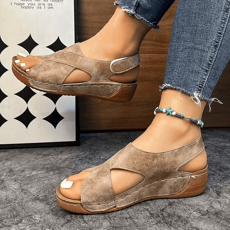 Mackenzie | Bequeme Wedge-Sandalen mit Klettverschluss