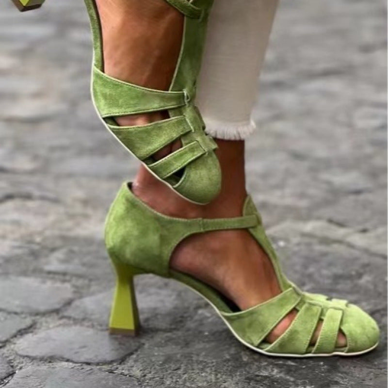 Skylar | Sandalen mit Absatz, Riemen und Schnalle