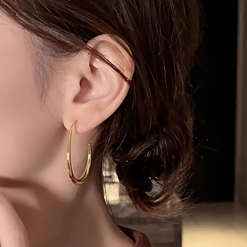 Raya | Minimalistische Tropfenohrringe mit elegantem Design