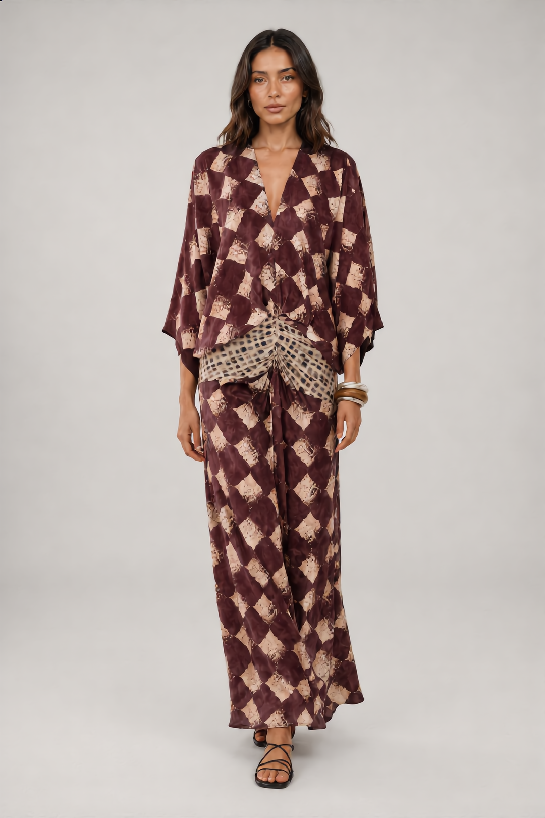 Bethany | Langes Kleid mit Mosaikdruck und Kimonoärmeln