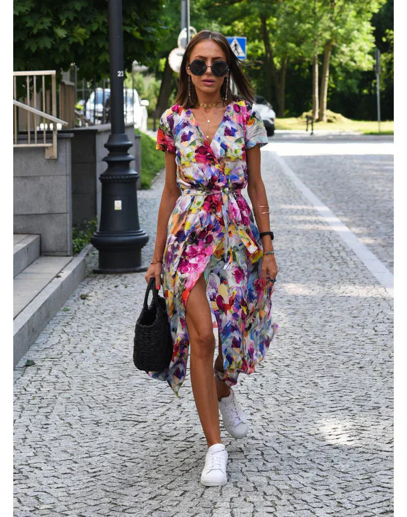 Delia | Elegantes Kleid mit V-Ausschnitt und figurformendem Schnitt