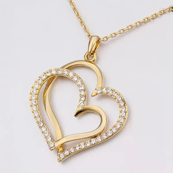 Eira | Halskette “Amor Eterno” im eleganten Goldfinish