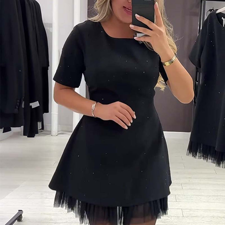Rovienna | Kurzes Kleid mit Spitze und sophisticated Glanz