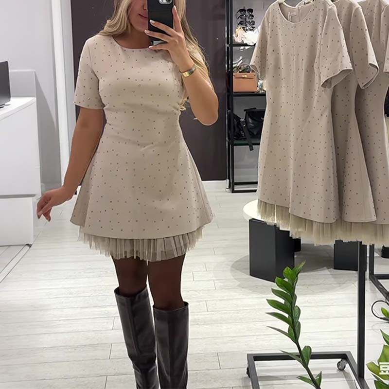 Rovienna | Kurzes Kleid mit Spitze und sophisticated Glanz